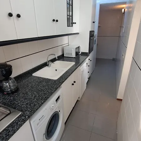 Будинок відпочинку Gabriela By Danlux Invest Тоса-де-Мар